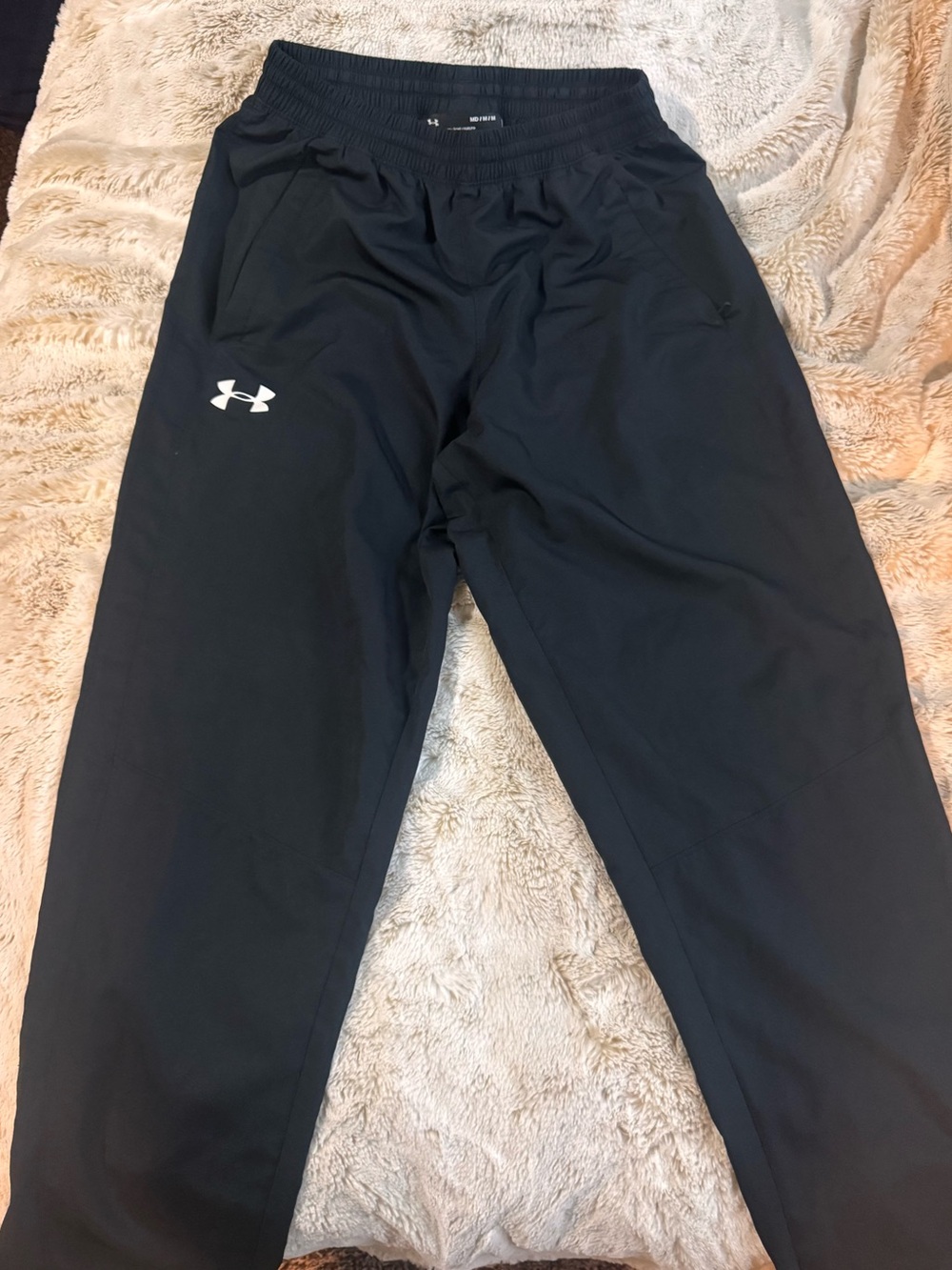 Under Armour Men’s Woven Vital Workout Pants - Black